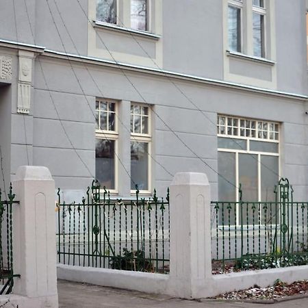 Apartament Przy Parku Z Bezplatnym Parkingiem Торунь Екстер'єр фото
